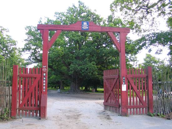 En af de berømte porte til Dyrehaven